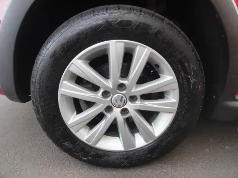 VOLKSWAGEN Crossfox 1.6 4P FLEX I-MOTION AUTOMATIZADO, Foto 19