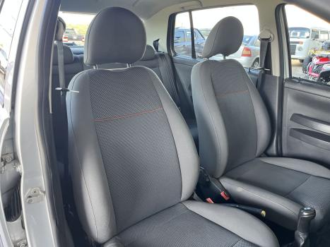 VOLKSWAGEN Fox 1.0 4P FLEX, Foto 13