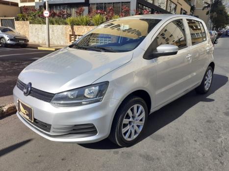 VOLKSWAGEN Fox 1.0 4P TRENDLINE FLEX, Foto 2