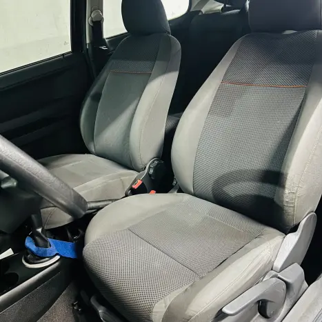VOLKSWAGEN Fox 1.0, Foto 8