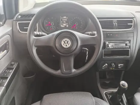 VOLKSWAGEN Fox 1.6 4P, Foto 9