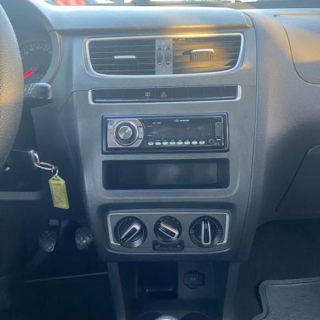 VOLKSWAGEN Fox 1.6 4P TREND FLEX, Foto 8