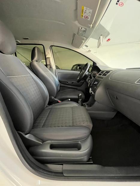 VOLKSWAGEN Fox 1.6 4P MSI COMFORTLINE FLEX, Foto 9
