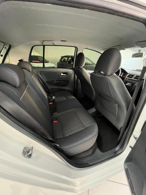 VOLKSWAGEN Fox 1.6 4P MSI COMFORTLINE FLEX, Foto 10