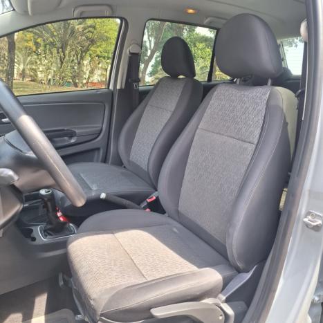 VOLKSWAGEN Fox 1.6 4P TREND FLEX, Foto 9
