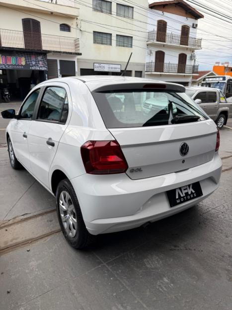 VOLKSWAGEN Gol 1.0 4P, Foto 4