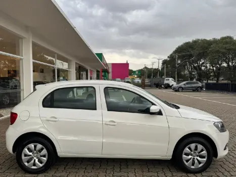 VOLKSWAGEN Gol 1.0 4P, Foto 4