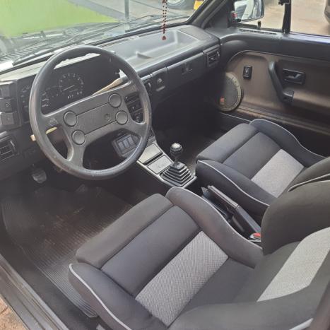 VOLKSWAGEN Gol 1.8 GTS, Foto 2