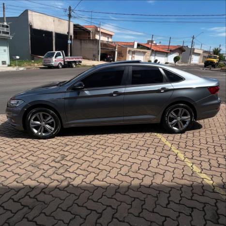 VOLKSWAGEN Jetta 1.4 4P 250 TSI R-LINE AUTOMTICO, Foto 3