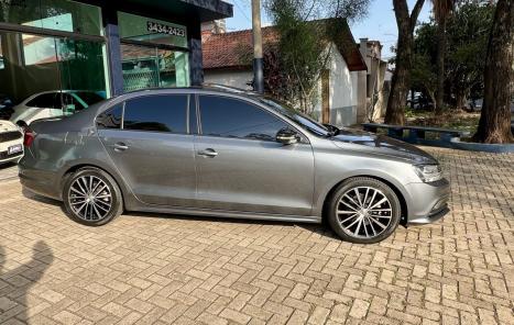 VOLKSWAGEN Jetta 1.4 4P 250 TSI TURBO CONFORTLINE AUTOMTICO, Foto 3