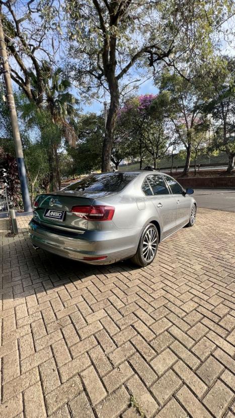 VOLKSWAGEN Jetta 1.4 4P 250 TSI TURBO CONFORTLINE AUTOMTICO, Foto 6