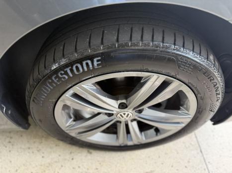 VOLKSWAGEN Jetta 1.4 4P 250 TSI R-LINE AUTOMTICO, Foto 7
