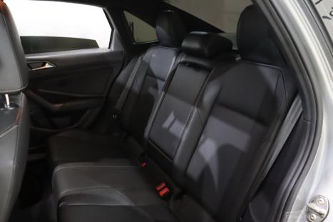 VOLKSWAGEN Jetta 1.4 4P 250 TSI R-LINE AUTOMTICO, Foto 8