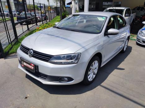 VOLKSWAGEN Jetta 2.0 4P FLEX CONFORTLINE TIPTRONIC AUTOMTICO, Foto 2