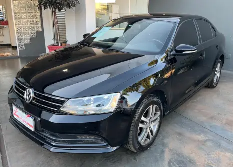 VOLKSWAGEN Jetta 2.0 4P CONFORTLINE TIPTRONIC AUTOMTICO, Foto 2