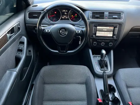 VOLKSWAGEN Jetta 2.0 4P CONFORTLINE TIPTRONIC AUTOMTICO, Foto 8
