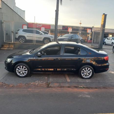 VOLKSWAGEN Jetta 2.0 4P FLEX CONFORTLINE TIPTRONIC AUTOMTICO, Foto 2