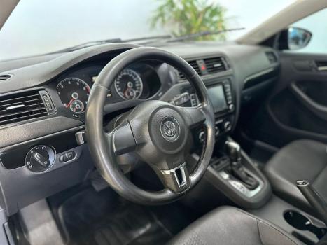 VOLKSWAGEN Jetta 2.0 4P CONFORTLINE FLEX, Foto 4