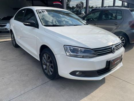 VOLKSWAGEN Jetta 2.0 4P FLEX CONFORTLINE TIPTRONIC AUTOMTICO, Foto 3