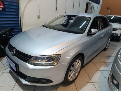 VOLKSWAGEN Jetta 2.0 4P CONFORTLINE TIPTRONIC AUTOMTICO, Foto 2