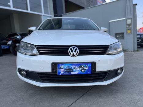 VOLKSWAGEN Jetta 2.0 4P CONFORTLINE TIPTRONIC AUTOMTICO, Foto 2