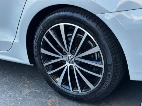 VOLKSWAGEN Jetta 2.0 4P TSI HIGHLINE 211 CV AUTOMTICO, Foto 16
