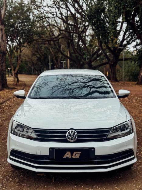 VOLKSWAGEN Jetta 2.0 4P CONFORTLINE TIPTRONIC AUTOMTICO, Foto 4