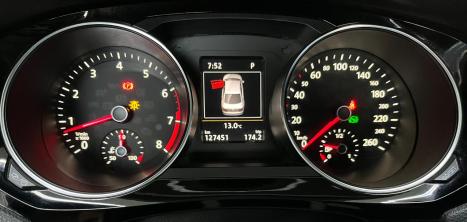 VOLKSWAGEN Jetta 2.0 4P TSI HIGHLINE 211 CV AUTOMTICO, Foto 16