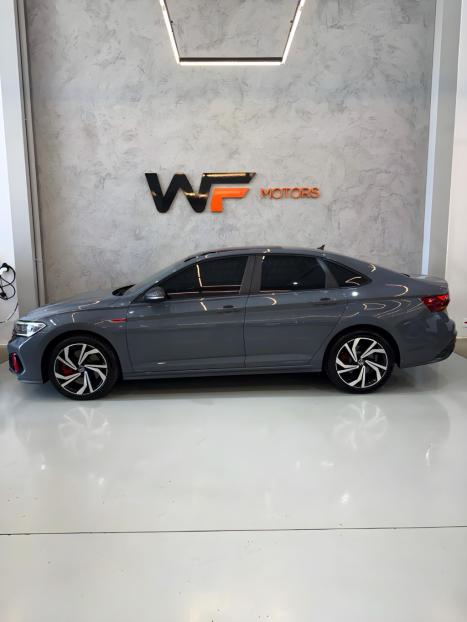 VOLKSWAGEN Jetta 2.0 4P 350 TSI GLI AUTOMTICO DSG, Foto 4