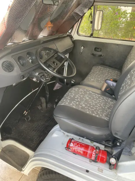 VOLKSWAGEN Kombi 1.6 STD 9 LUGARES, Foto 5