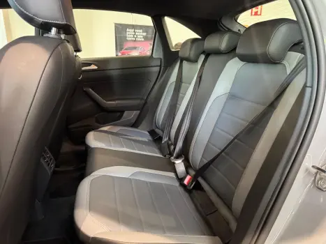VOLKSWAGEN Nivus 1.0 4P FLEX 200 TSI HIGHLINE TURBO AUTOMTICO, Foto 6