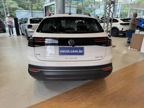 VOLKSWAGEN Nivus 1.0 4P FLEX 200 TSI COMFORTLINE TURBO AUTOMTICO, Foto 10
