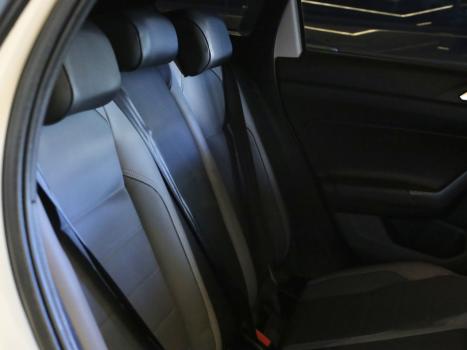 VOLKSWAGEN Nivus 1.0 4P FLEX 200 TSI HIGHLINE TURBO AUTOMTICO, Foto 10