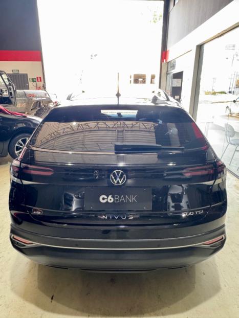 VOLKSWAGEN Nivus 1.0 4P FLEX 200 TSI COMFORTLINE TURBO AUTOMTICO, Foto 6