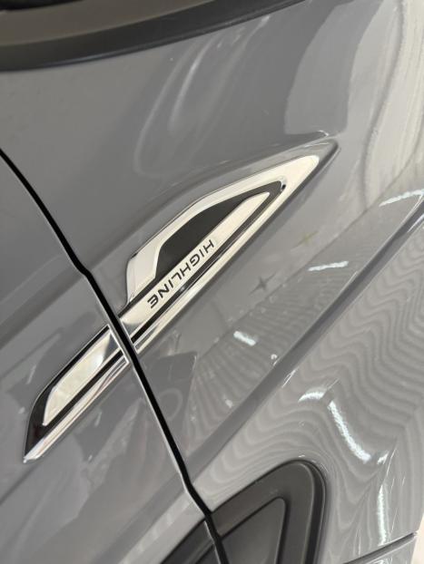 VOLKSWAGEN Nivus 1.0 4P FLEX 200 TSI HIGHLINE TURBO AUTOMTICO, Foto 15