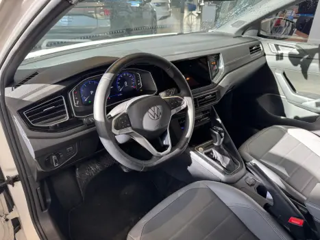 VOLKSWAGEN Nivus 1.0 4P FLEX 200 TSI HIGHLINE TURBO AUTOMTICO, Foto 4
