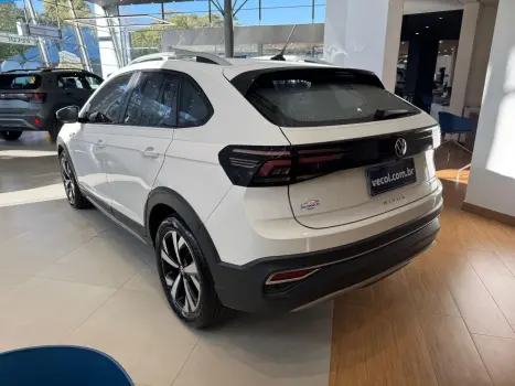 VOLKSWAGEN Nivus 1.0 4P FLEX 200 TSI HIGHLINE TURBO AUTOMTICO, Foto 11