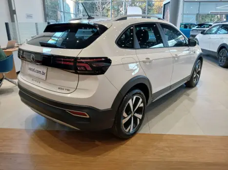 VOLKSWAGEN Nivus 1.0 4P FLEX 200 TSI HIGHLINE TURBO AUTOMTICO, Foto 9