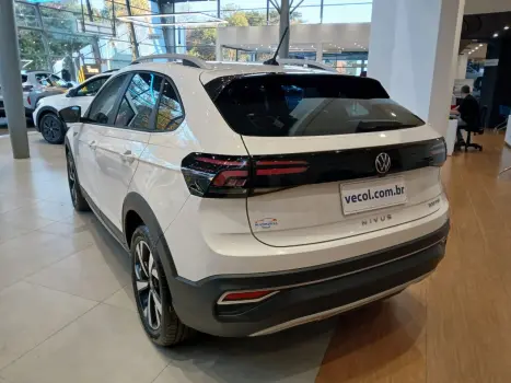 VOLKSWAGEN Nivus 1.0 4P FLEX 200 TSI HIGHLINE TURBO AUTOMTICO, Foto 11