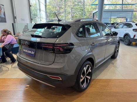 VOLKSWAGEN Nivus 1.0 4P FLEX 200 TSI HIGHLINE TURBO AUTOMTICO, Foto 9