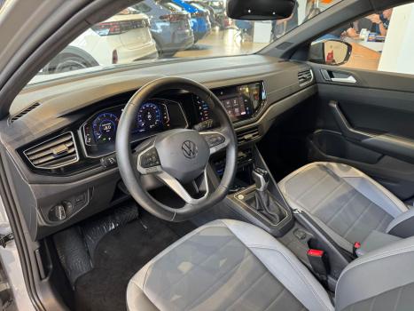 VOLKSWAGEN Nivus 1.0 4P FLEX 200 TSI HIGHLINE TURBO AUTOMTICO, Foto 4
