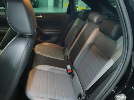 VOLKSWAGEN Nivus 1.0 4P FLEX 200 TSI HIGHLINE TURBO AUTOMTICO, Foto 7