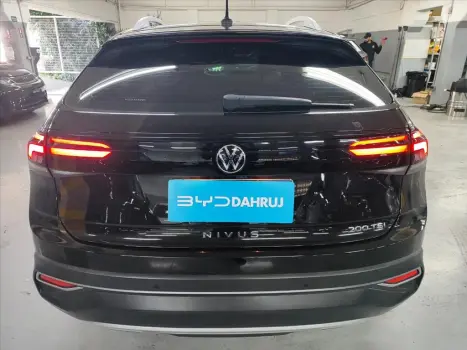 VOLKSWAGEN Nivus 1.0 4P FLEX 200 TSI HIGHLINE TURBO AUTOMTICO, Foto 9