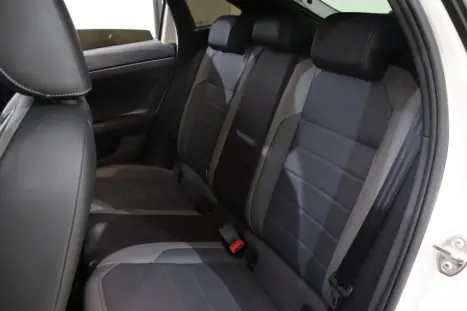 VOLKSWAGEN Nivus 1.0 4P FLEX 200 TSI HIGHLINE TURBO AUTOMTICO, Foto 8
