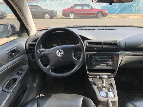 VOLKSWAGEN Passat 1.8 20V 4P, Foto 14