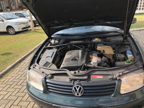 VOLKSWAGEN Passat 1.8 20V 4P, Foto 18