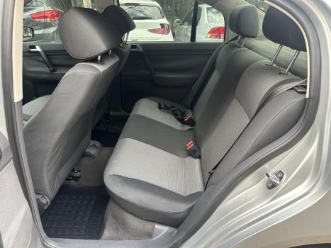 VOLKSWAGEN Polo Sedan 1.6 4P CONFORTLINE, Foto 8