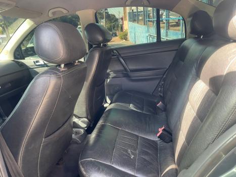 VOLKSWAGEN Polo Sedan 1.6 4P CONFORTLINE, Foto 8
