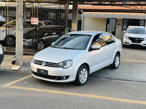 VOLKSWAGEN Polo Sedan 2.0 4P COMFORTLINE, Foto 2