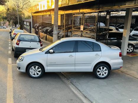 VOLKSWAGEN Polo Sedan 2.0 4P COMFORTLINE, Foto 5
